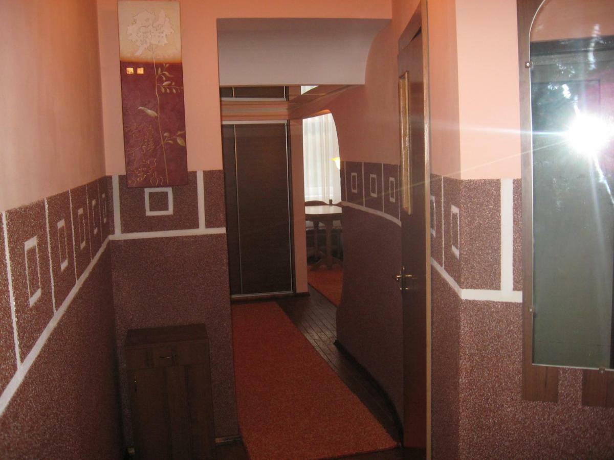 2-Х Рівнева Квартира В Центрі Університет Франка З Парковкою Lviv Dış mekan fotoğraf